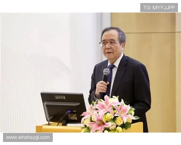 武汉足球队耐力分析与战术调整的深度探讨与展望